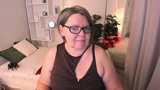Snapshot of Shannonshine chatting on June 2026 08:13:02 AM Shannonshine online show from June 2026 08:13:02 AM