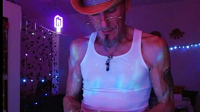 Snapshot of mycock2474u chatting on March 2025 05:57:02 AM mycock2474u online show from March 2025 05:57:02 AM