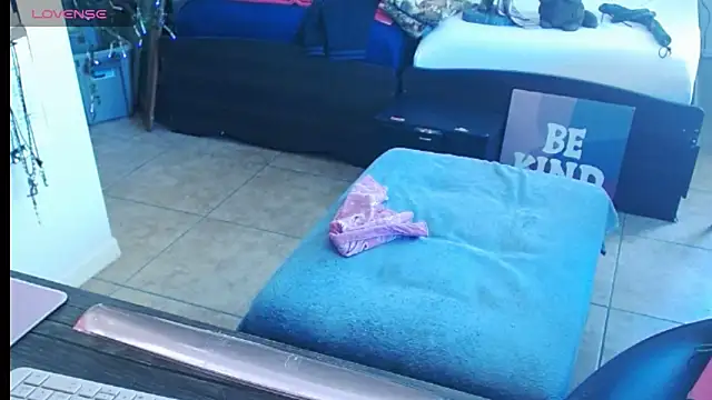 Snapshot of mycock2474u chatting on March 2025 07:46:02 PM mycock2474u online show from March 2025 07:46:02 PM