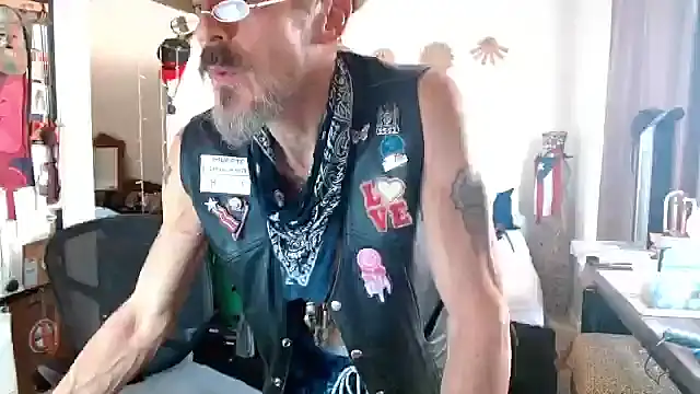 Snapshot of mycock2474u chatting on September 2025 09:09:02 PM mycock2474u online show from September 2025 09:09:02 PM