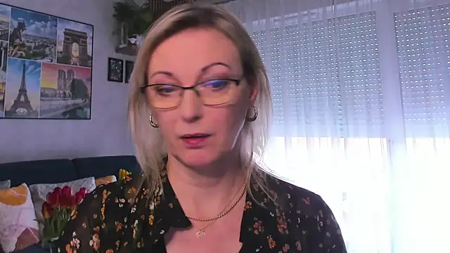 vanessa chat online show from February 2025 02:27:02 PM