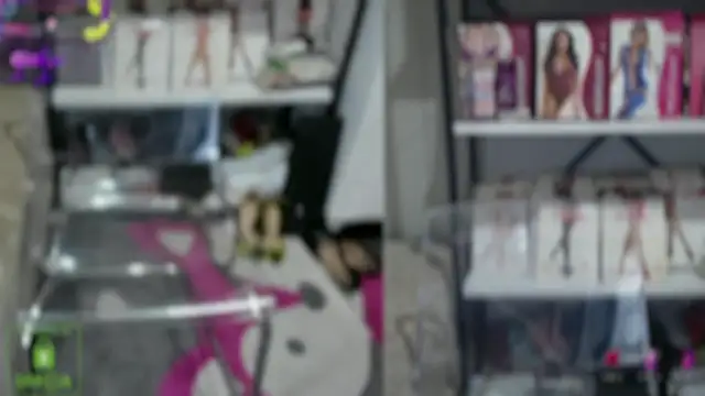 Snapshot of bisexyelizz chatting on February 2026 07:43:01 PM bisexyelizz online show from February 2026 07:43:01 PM