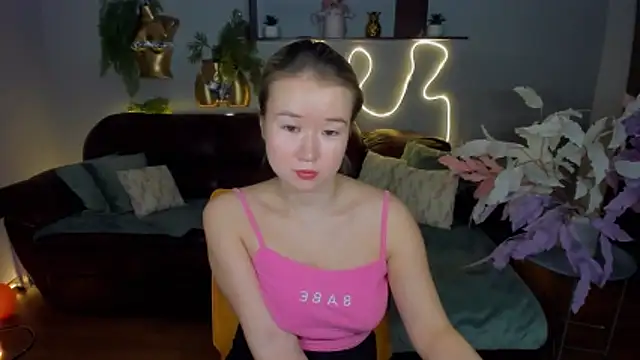 PollyOcean online show from November 2025 09:43:02 AM