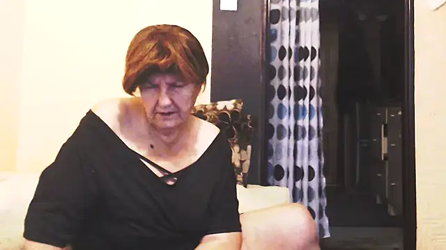 Snapshot of MioritaHard chatting on October 2025 10:16:02 AM MioritaHard online show from October 2025 10:16:02 AM