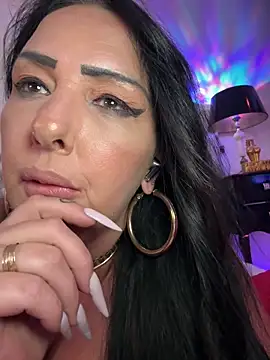 Snapshot of TiffanyRoxx chatting on May 2026 10:05:02 PM TiffanyRoxx online show from May 2026 10:05:02 PM
