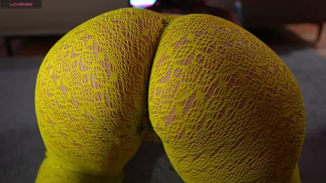 Snapshot of pawg_queen chatting on October 2025 09:44:01 PM pawg queen online show from October 2025 09:44:01 PM