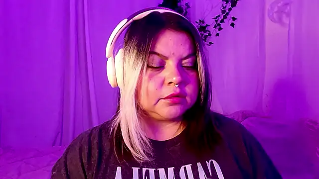 Satyn doll online show from December 2024 10:50:01 PM