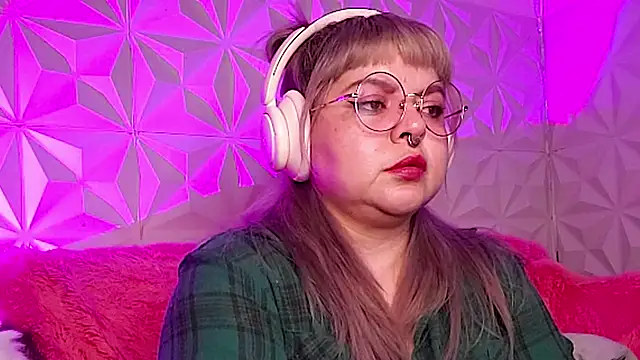 Satyn doll online show from November 2025 12:10:02 AM