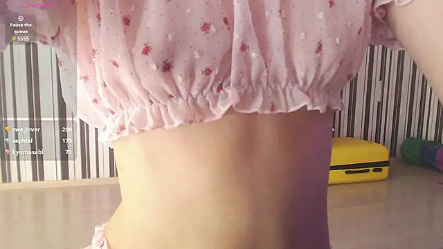 Snapshot of _Hanna_Moon_ chatting on December 2024 10:30:01 AM  Hanna Moon  online show from December 2024 10:30:01 AM