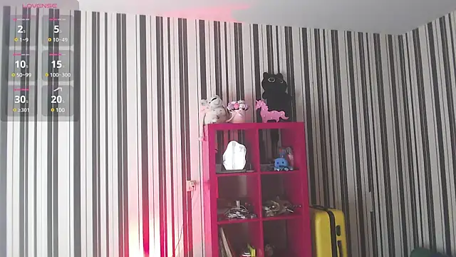 Snapshot of _Hanna_Moon_ chatting on December 2024 08:39:02 AM  Hanna Moon  online show from December 2024 08:39:02 AM