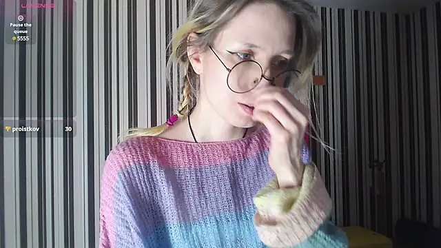 Snapshot of _Hanna_Moon_ chatting on January 2025 01:02:02 PM  Hanna Moon  online show from January 2025 01:02:02 PM