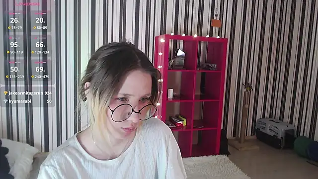 Snapshot of _Hanna_Moon_ chatting on January 2025 12:27:02 PM  Hanna Moon  online show from January 2025 12:27:02 PM