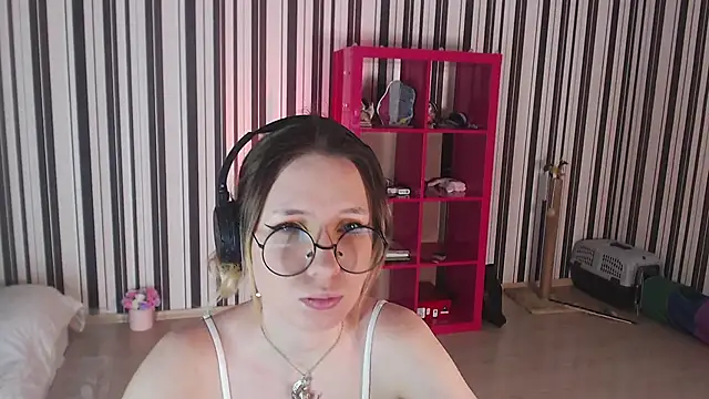 Snapshot of _Hanna_Moon_ chatting on January 2025 07:39:02 AM  Hanna Moon  online show from January 2025 07:39:02 AM