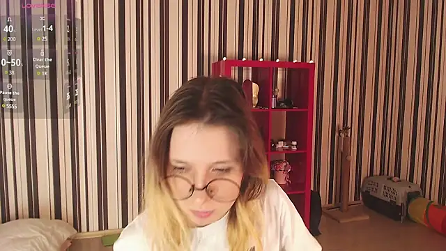 Snapshot of _Hanna_Moon_ chatting on February 2025 07:05:01 AM  Hanna Moon  online show from February 2025 07:05:01 AM