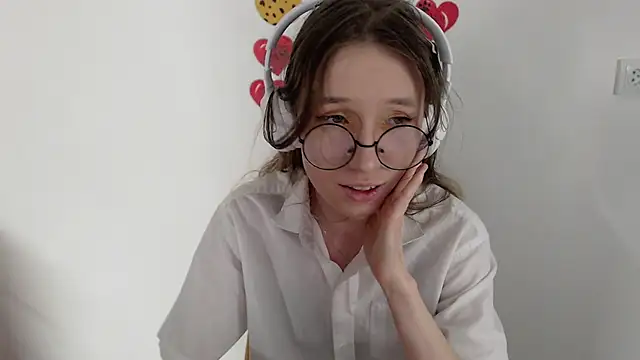  Hanna Moon  online show from April 2026 11:57:02 AM
