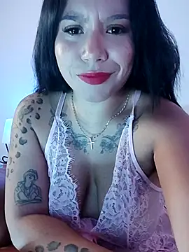 Snapshot of little_susie chatting on September 2025 06:48:02 AM little susie online show from September 2025 06:48:02 AM