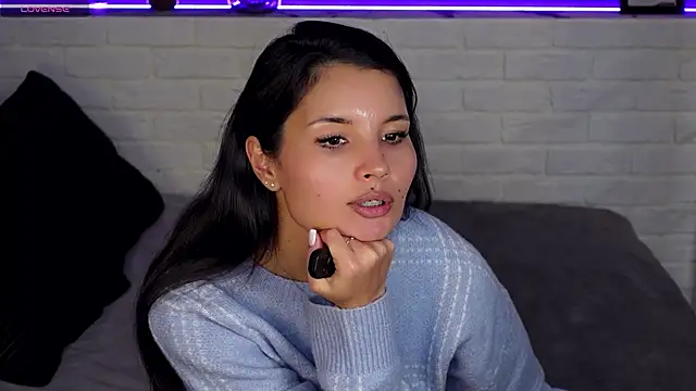 Snapshot of ErikaSoft chatting on December 2024 12:55:01 PM ErikaSoft online show from December 2024 12:55:01 PM