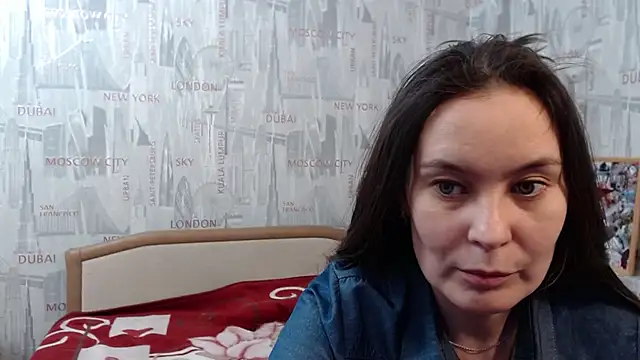 Snapshot of GinaQSoul chatting on January 2025 12:02:02 PM GinaQSoul online show from January 2025 12:02:02 PM