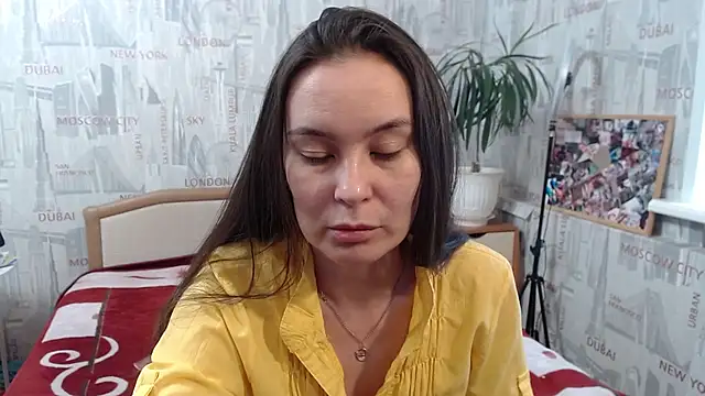 Snapshot of GinaQSoul chatting on February 2025 08:38:01 AM GinaQSoul online show from February 2025 08:38:01 AM