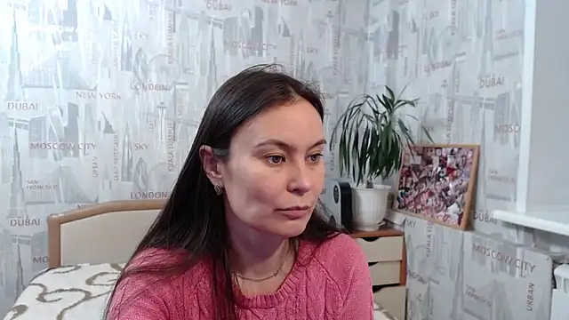 Snapshot of GinaQSoul chatting on November 2025 11:25:02 AM GinaQSoul online show from November 2025 11:25:02 AM