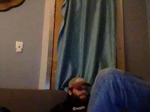 Snapshot of Bwc4u2Ride chatting on October 2025 08:22:01 AM Bwc4u2Ride online show from October 2025 08:22:01 AM