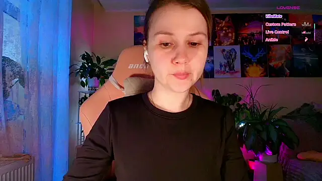 GoodWitch  online show from February 2026 07:58:02 AM