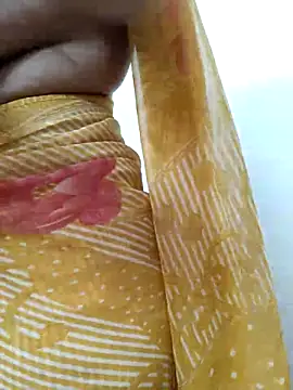 Snapshot of MumbaiMaskGirl chatting on December 2024 03:27:01 PM MumbaiMaskGirl online show from December 2024 03:27:01 PM