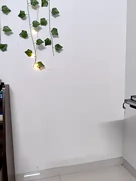 Snapshot of MumbaiMaskGirl chatting on January 2025 08:36:01 PM MumbaiMaskGirl online show from January 2025 08:36:01 PM