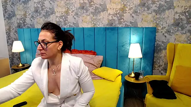 LisaCroft online show from October 2025 08:54:02 AM