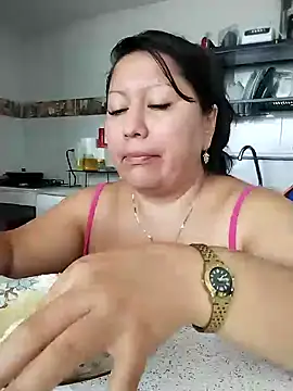 Snapshot of Brenda_Berck_ chatting on February 2025 12:48:02 PM Brenda Berck online show from February 2025 12:48:02 PM
