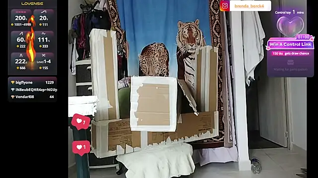 Snapshot of Brenda_Berck_ chatting on March 2025 08:16:01 PM Brenda Berck online show from March 2025 08:16:01 PM