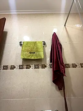 Fancyxlove online show from October 2025 12:37:02 PM