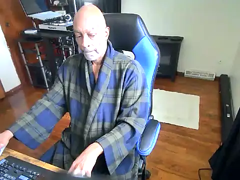 longdick4you8686 online show from January 2025 06:04:01 PM