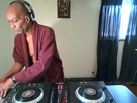 longdick4you8686 online show from March 2025 07:48:01 PM