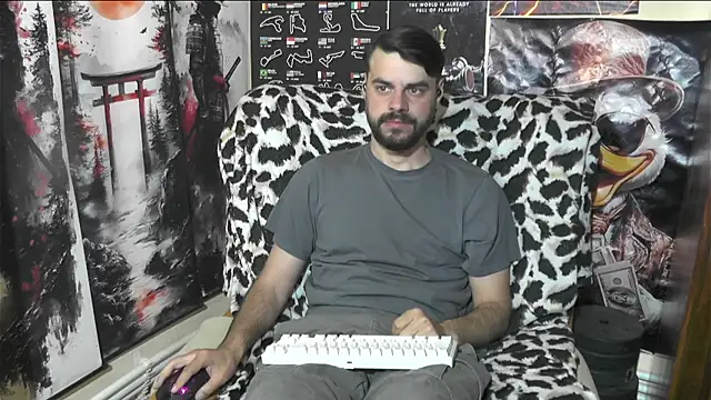 Snapshot of 00george chatting on April 2026 12:30:02 AM 00george online show from April 2026 12:30:02 AM