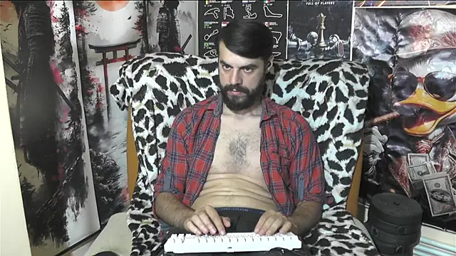 Snapshot of 00george chatting on May 2026 05:32:02 PM 00george online show from May 2026 05:32:02 PM