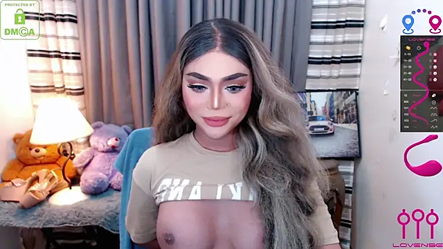 Fantacyoflove online show from November 2025 05:41:01 PM