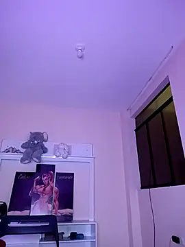 Snapshot of Latin_summer chatting on March 2025 03:45:01 AM Latin summer online show from March 2025 03:45:01 AM