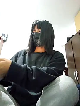 Snapshot of Latin_summer chatting on September 2025 11:05:02 PM Latin summer online show from September 2025 11:05:02 PM