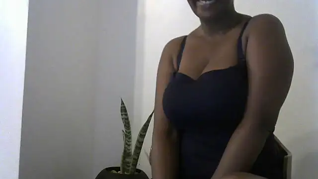 Snapshot of missytrig chatting on February 2026 02:53:02 AM missytrig online show from February 2026 02:53:02 AM