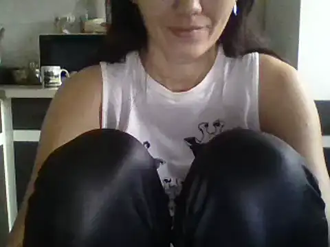 Snapshot of Katesweetkate chatting on December 2024 01:32:02 PM Katesweetkate online show from December 2024 01:32:02 PM