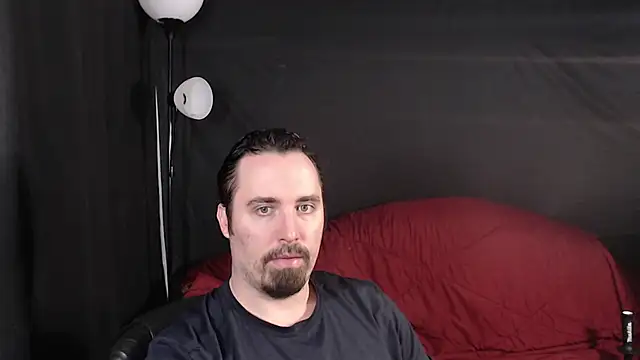 Snapshot of Metalstud chatting on January 2025 07:27:01 PM Metalstud online show from January 2025 07:27:01 PM