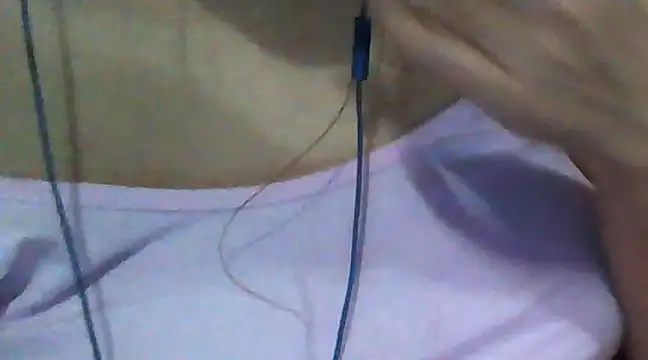 Snapshot of giga-bite chatting on March 2025 04:20:01 PM giga-bite online show from March 2025 04:20:01 PM