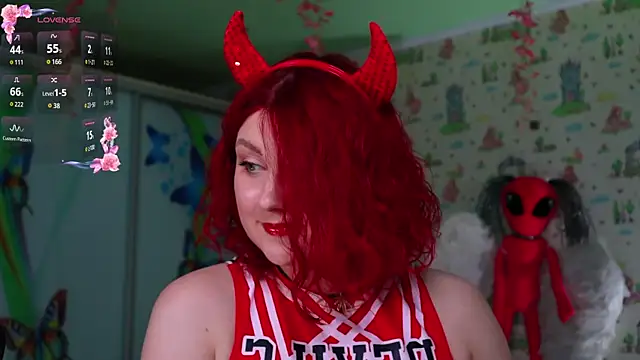 Snapshot of SmokyRose chatting on April 2026 09:44:01 AM SmokyRose online show from April 2026 09:44:01 AM
