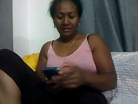 sexyladii online show from November 2025 05:56:01 PM