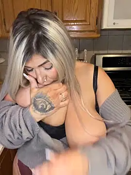 Snapshot of LittleMissEeve chatting on November 2025 09:25:02 PM LittleMissEeve online show from November 2025 09:25:02 PM