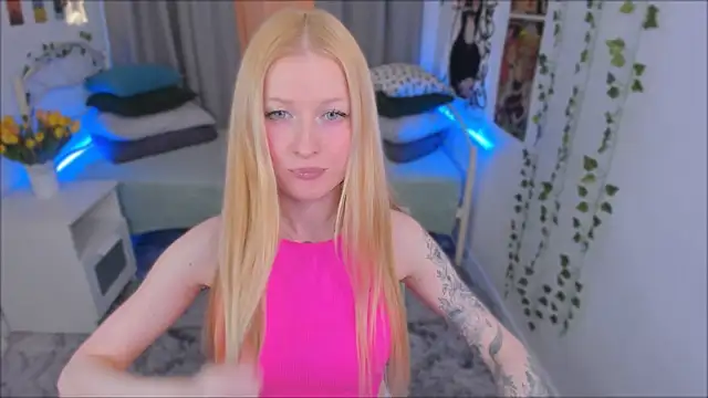 Laly Peach online show from January 2025 03:57:01 PM