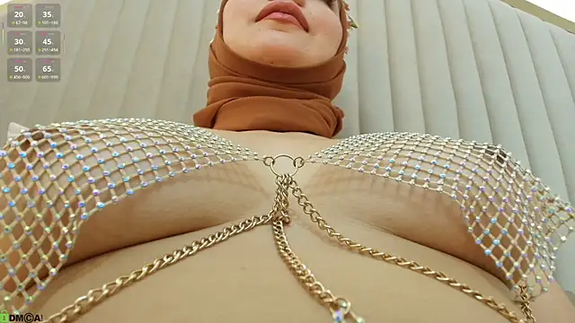 dalilasaadi  online show from November 2025 04:31:02 PM