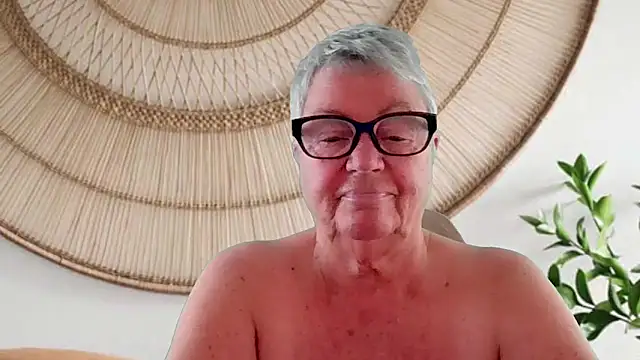 Snapshot of GrannyChrissy68 chatting on April 2026 12:26:02 PM GrannyChrissy68 online show from April 2026 12:26:02 PM