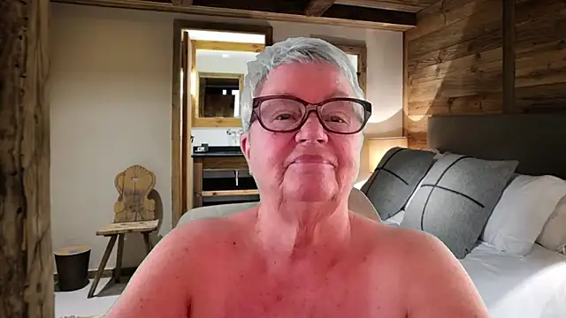 Snapshot of GrannyChrissy68 chatting on April 2026 09:16:02 PM GrannyChrissy68 online show from April 2026 09:16:02 PM